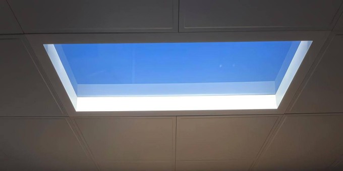 Необычный светильник в виде окна Xiaomi